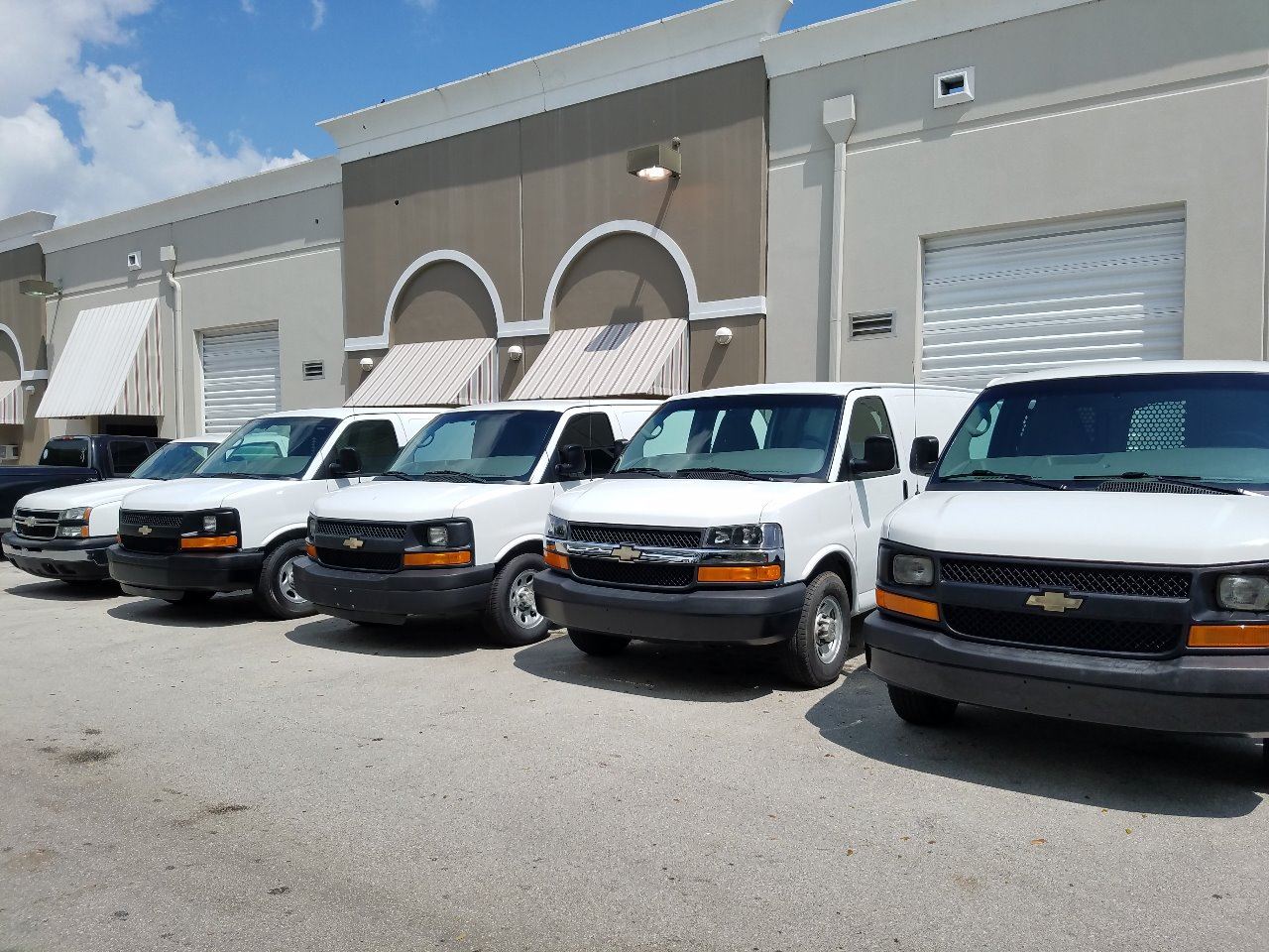 VAN TRUCK CENTER