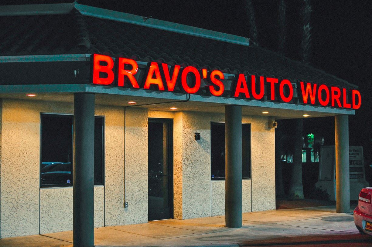 About Bravos Auto World in Cathedral City, CA